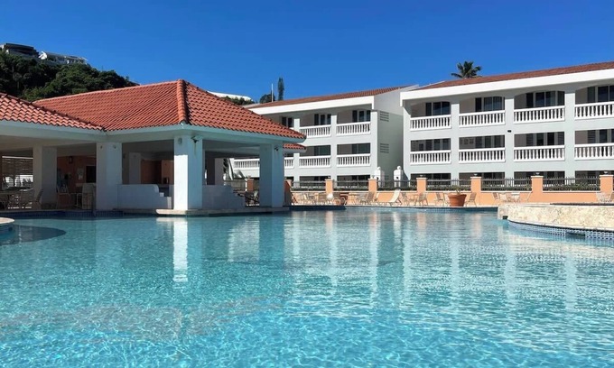 Bajura Condominio | #26 Beach Apartment 2br, 3ba w/ jet tub