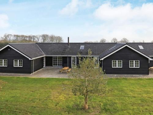 Frørup Casa | 26 person holiday home in Frørup