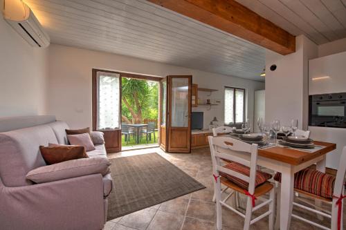 Casarza Ligure Casa | 269 - La Stalla Country House, nel verde di Casarza - 15 Minuti d'auto dal Mare