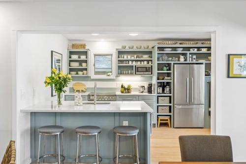 West Beach Casa | 27 Inlet Cove Cottage by Akers Ellis Rentals