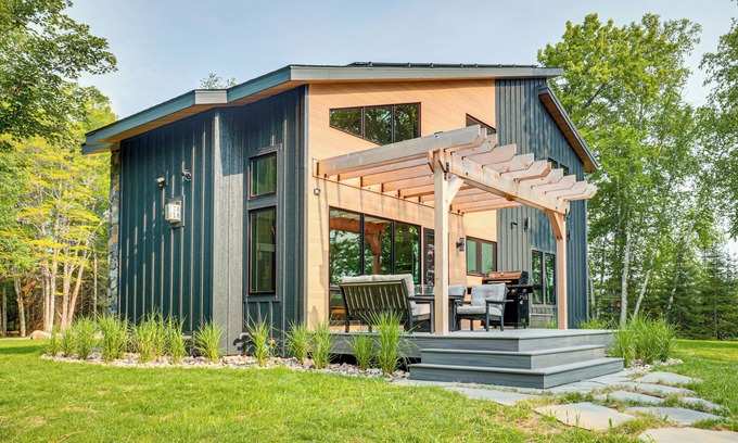 Manitowish Waters Casa | 270-Degree Views: Haven on Little Papoose Lake
