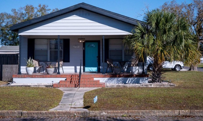 Portage Casa | 2701 W Cordelia · Downtown Tampa Bungalow