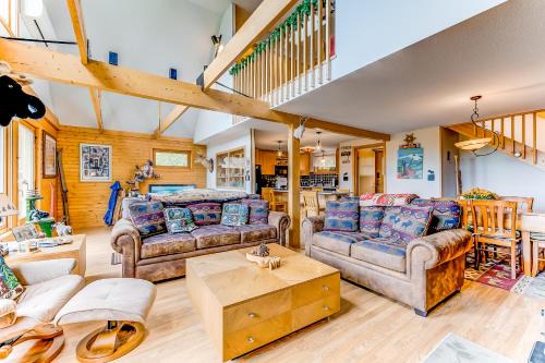 Intervale Casa | 272 Dundee Road