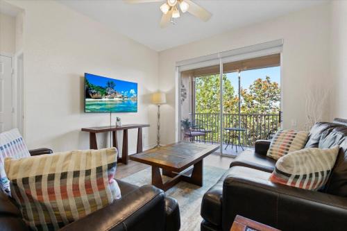Windsor Hills Casa | 2774 Almaton #403