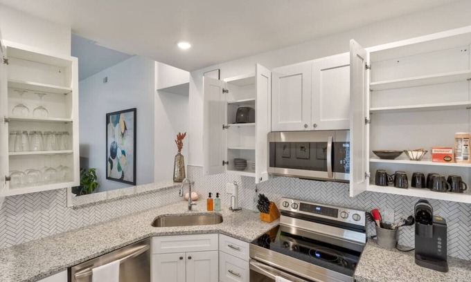Southmoreland Casa | 28) Perfect for Companies!