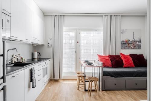 Turku Apartamento | 28m2 condo & own parking place indoors