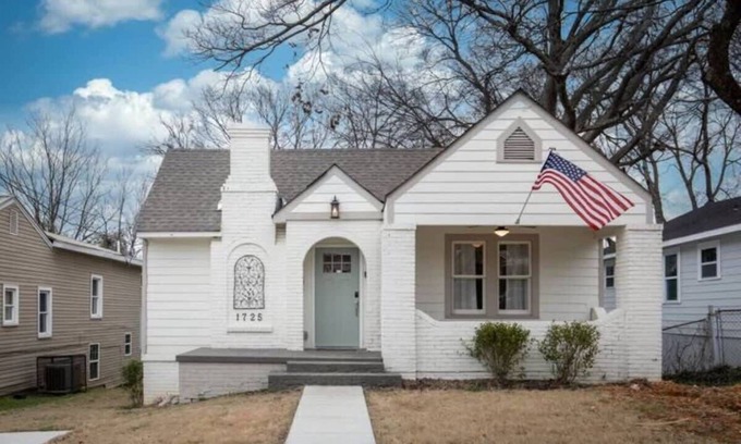Norwood Casa | 28th Street Historic at Norwood