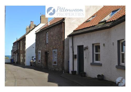 St Monans Casa | 2a Rose St- cosy coastal cottage Fife