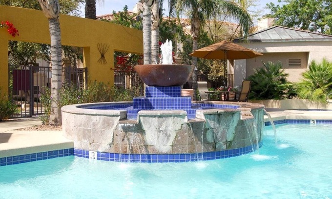 Central Scottsdale Condominio | Condominio recientemente remodelado 2B / 2B