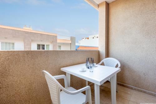 Los Abrigos Apartamento | 2B Apartamento Abrigos, Wifi y balcón