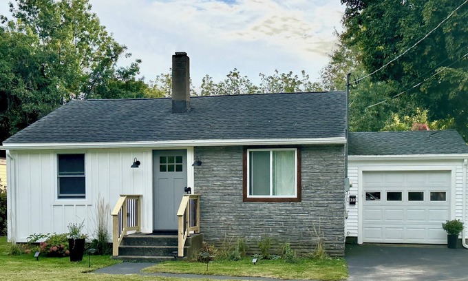 Utica Casa | 2Bd 1Ba fully renovated private home In Utica, NY. Minutes to everything