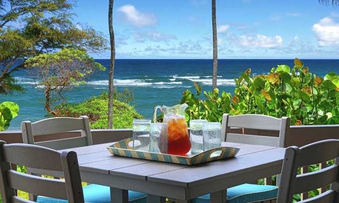 Lihue Condominio | 2BD/2BA Oceanfront Condo with Beach Access