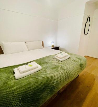 Tower Hamlets Apartamento | 2BD CanaryWharf Mile End Private Balcony FREE Parking