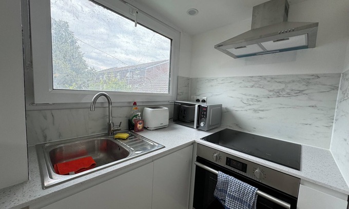 Custom House Apartamento | 2BD Flat Perfect for Remote Workers, ExCel London