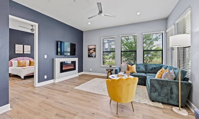 Cedars Apartamento | 2Bdr Downtown Dallas Rooftop/FirePit+Pooltable&Gym