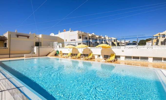 Benagil Villa | 2Bed, 3 baños Villa con Cliff Top Pool + Vistas al mar