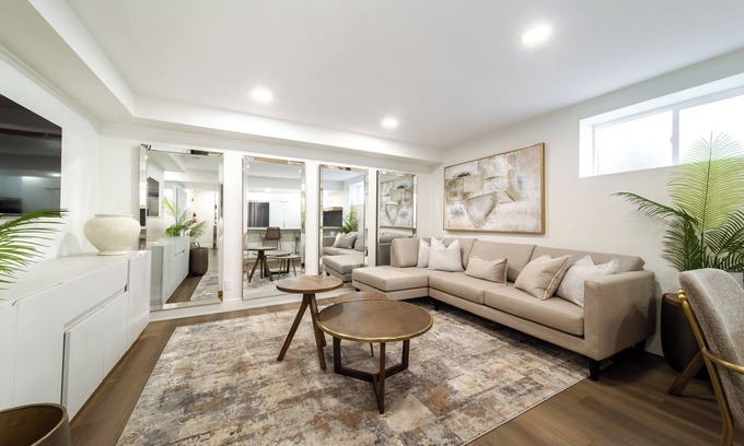 Northwest Edmonton Casa | *2Bed*Luxury Retreat* Suite*AC*