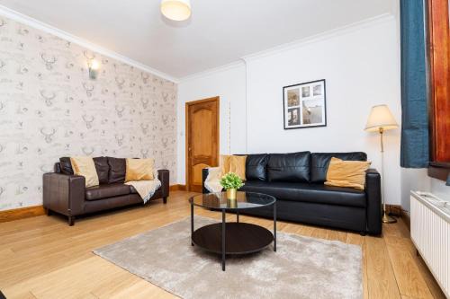 Grangemouth Apartamento | 2Bed Upper Cottage Flat-On Street Parking