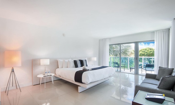Bal Harbour Apartamento | 2Bedroom-2Bathroom City View Steps Away from Bal Harbour Beach