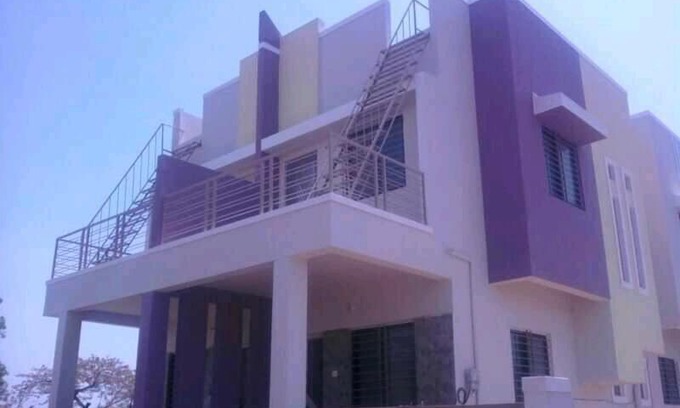 Nashik Apartamento | 2BHK AC Row House Bunglow in good locality