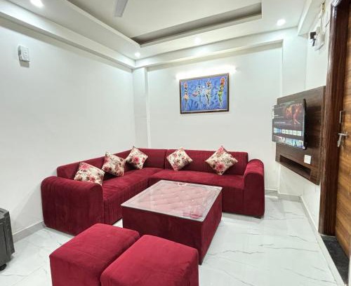 South West Apartamento | 2bhk near IGI Airport New Delhi Yashobhoomi Manipal and Venkateshwar Hospital