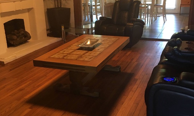 Vernon Casa | 2BR, 1 1/2 Bath Pet Friendly Home 35 minutes from Panama City Beach.