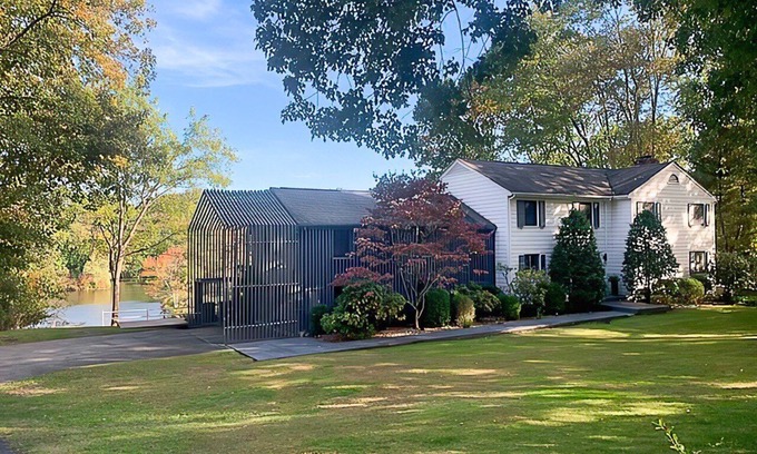 Greenwich Casa | 2BR, 1 BA, and Kitchenette in Lakeside Home in Greenwich with private dock.