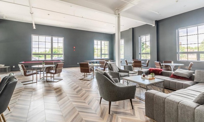 Kirkendall North Apartamento | 2BR 2 Storey Loft Free Parking Gym 2