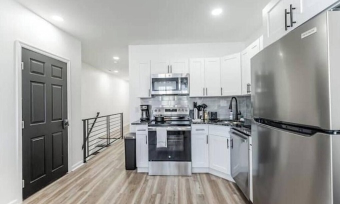 West Philadelphia Apartamento | 2BR/2BA Getaway – for Traveling Professionals
