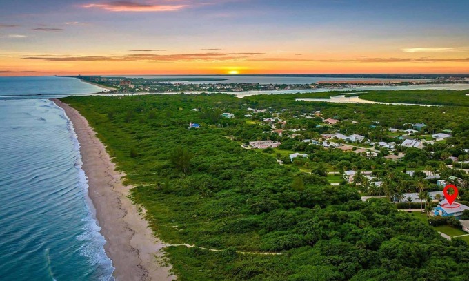 Fort Pierce Shores Casa | 2BR/2BA | Pets Stay for Free | Fall Discounts