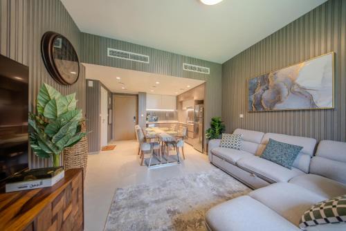 Sharjah Apartamento | 2BR Aljada heaven by BlueCloud Holidays