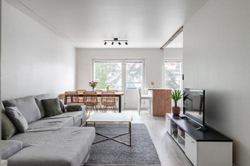 Lahti Apartamento | 2BR Apartment near Harbor and Center with Free Parking
