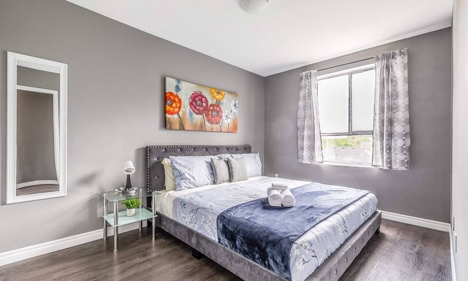 Rosedale Apartamento | 2BR Apt - Near Downtown Hamilton - Sleeps 6!
