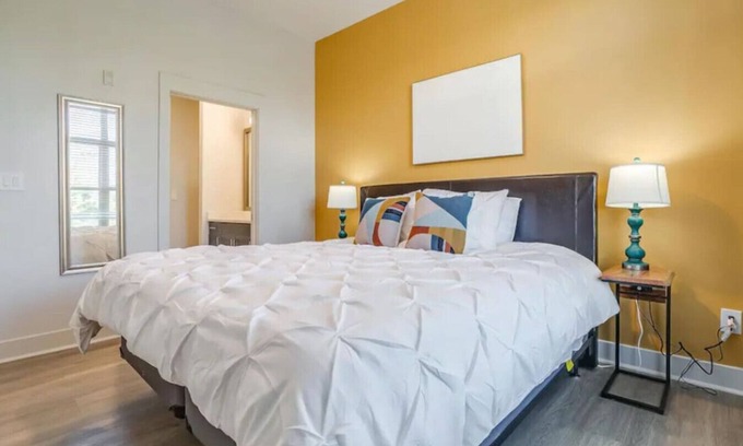 Deep Ellum Apartamento | 2Br Apt with Pool, Gym, and Free Parking
