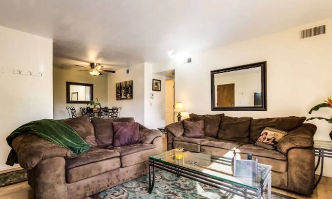 Glenwood Grove - North Iris Condominio | 2BR, Beautifully Remodeled, Central, HAPPY PLACE!