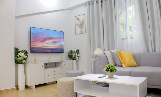 Manoc-Manoc Casa | 2BR by White Beach | Spacious & Newly Renovated