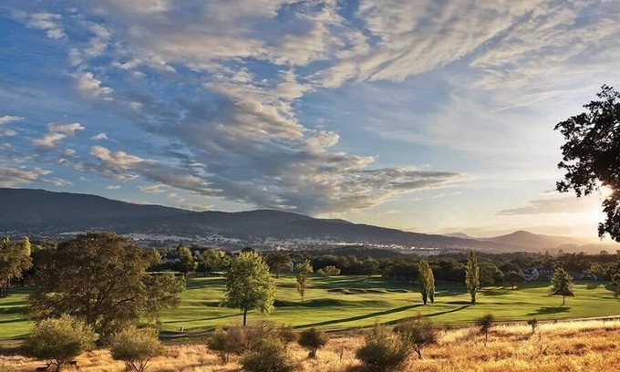 Angels Camp Condominio | 2br Condo Gold Rush Country Family Fun!