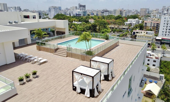 La Julia Apartamento | 2BR Downtown Santo Domingo with Gym & Pool 5F