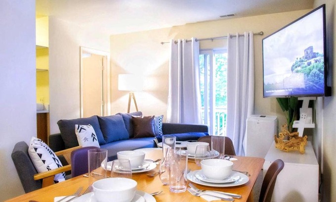 Arborview Neighborhood Casa | 2BR Duplex, Easy Walk to Downtown Ann Arbor
