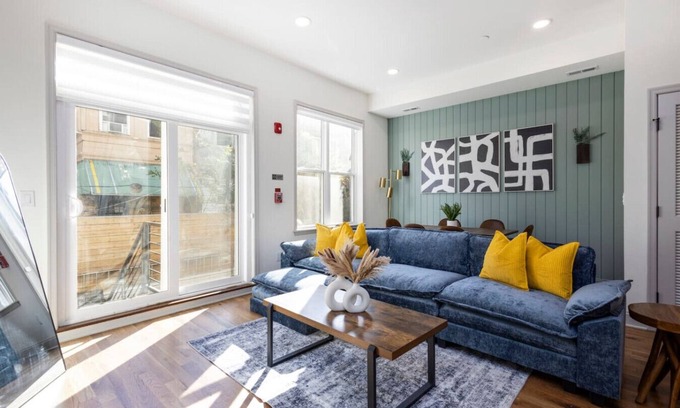 North Philadelphia West Apartamento | 2BR | Fairmount Park | 10 mins to DT | Sleeps 10!