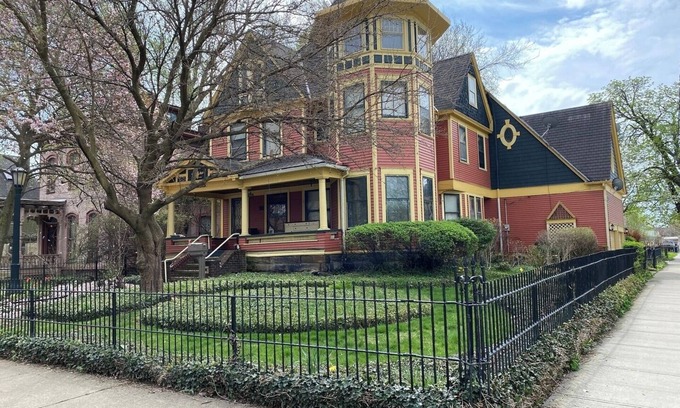 Cleveland Apartamento | 2BR Garden Unit | Pets Friendly | Near Downtown