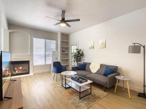 Kierland Apartamento | 2BR Kierland Commons CozySuites by the golf course