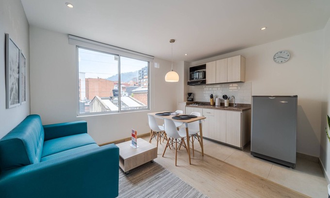 Financial District Apartamento | 2BR Magnificent Apartment in Chapinero Alto with Laundry Facilities