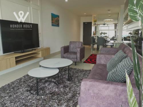 Taman Century Apartamento | 2BR Modern Stay at D'Esplanade Residence above KSL Mall