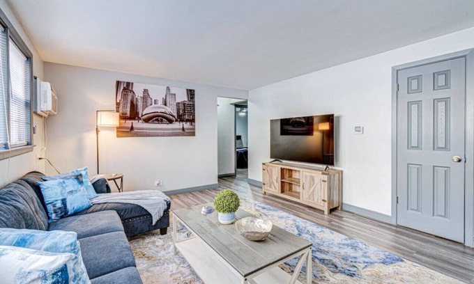 Elmwood Park Apartamento | King Sleep Number Bed | Historic Safe Location