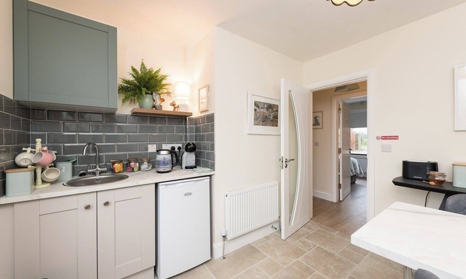 County Cork Casa | 2br-sleeps4-parking-nearcork-6mintoairport