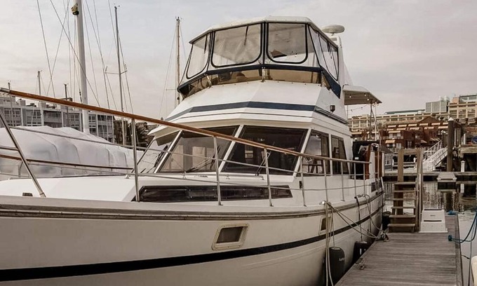 Charlestown Alquiler De Eote | 2BR Spacious & Comfy 43' Yacht - Heat & AC - On the Freedom Trail - Best Nights Sleep