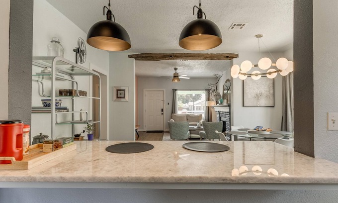 Miller Casa | 2BR Stylish Retreat in Midtown