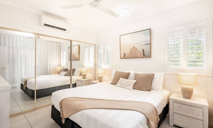 Cairns North Apartamento | 2BR The Lakes Resort Escape, 4 Pools 5 min Airport