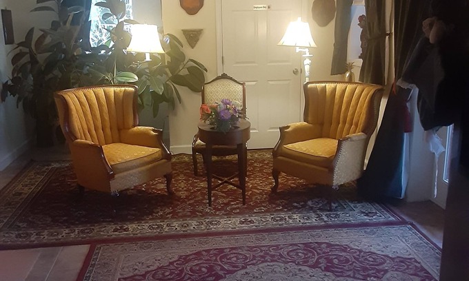 Young Harris Apartamento | 2BR"The Terrace" handicap friendly dogs go 4 free